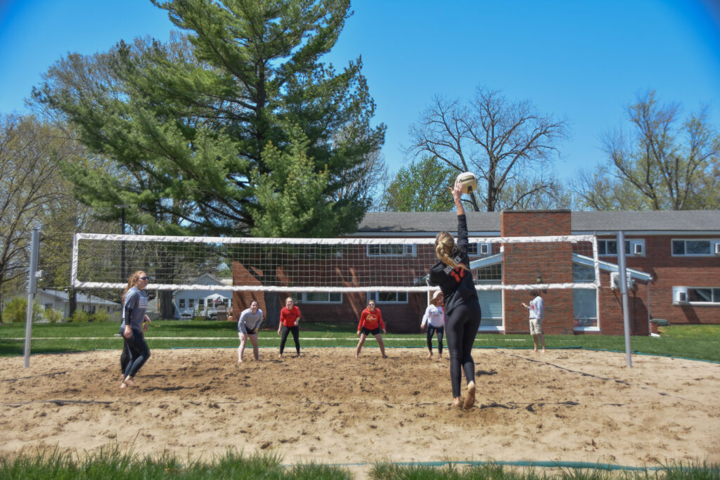 Student Workers playing Sand Volleyball during the Student Worker Appreciation Day. HELP