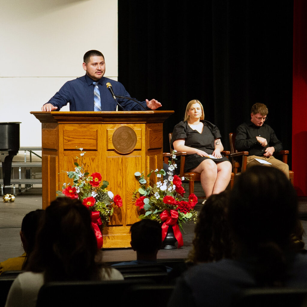 Jaime Pineda speaks to the Class of 2024 during the Senior Convocation