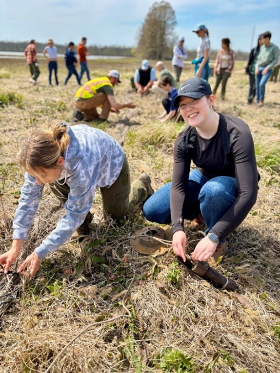 Blackburn College biology students in the field for a Rocket-Netting workshop