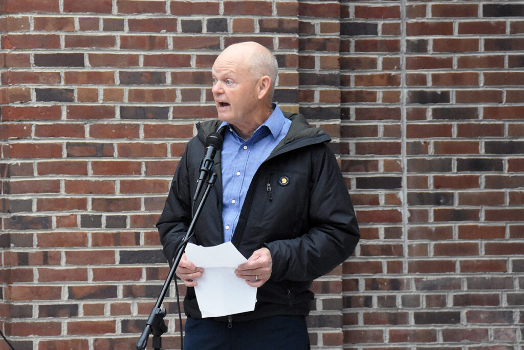 Steve Boente addresses crowd at gathering to dedicate space on campus