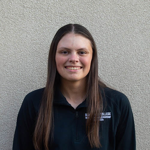 Brianna Melchor, '25-26 Dining & Hospitality Manager